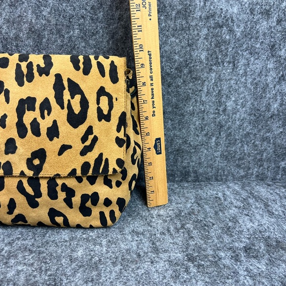 Clare V Leopard Print Helene Shoulder Bag - Picture 8 of 13